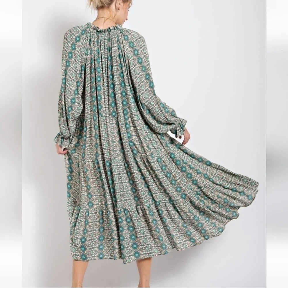 Easel Paisley Mint Green Printed Long Sleeve Gauze Maxi Dress - Picture 6 of 10